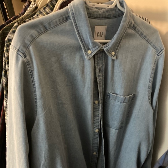 New GAP denim shirt XL - Picture 2 of 2
